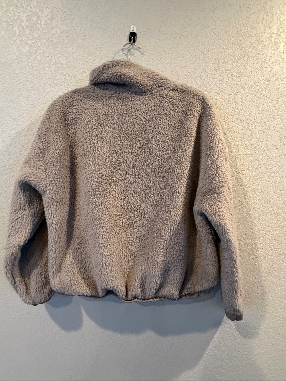 Vuori Taupe Teddy Fleece Jacket with Zip Pockets - Picture 2 of 4